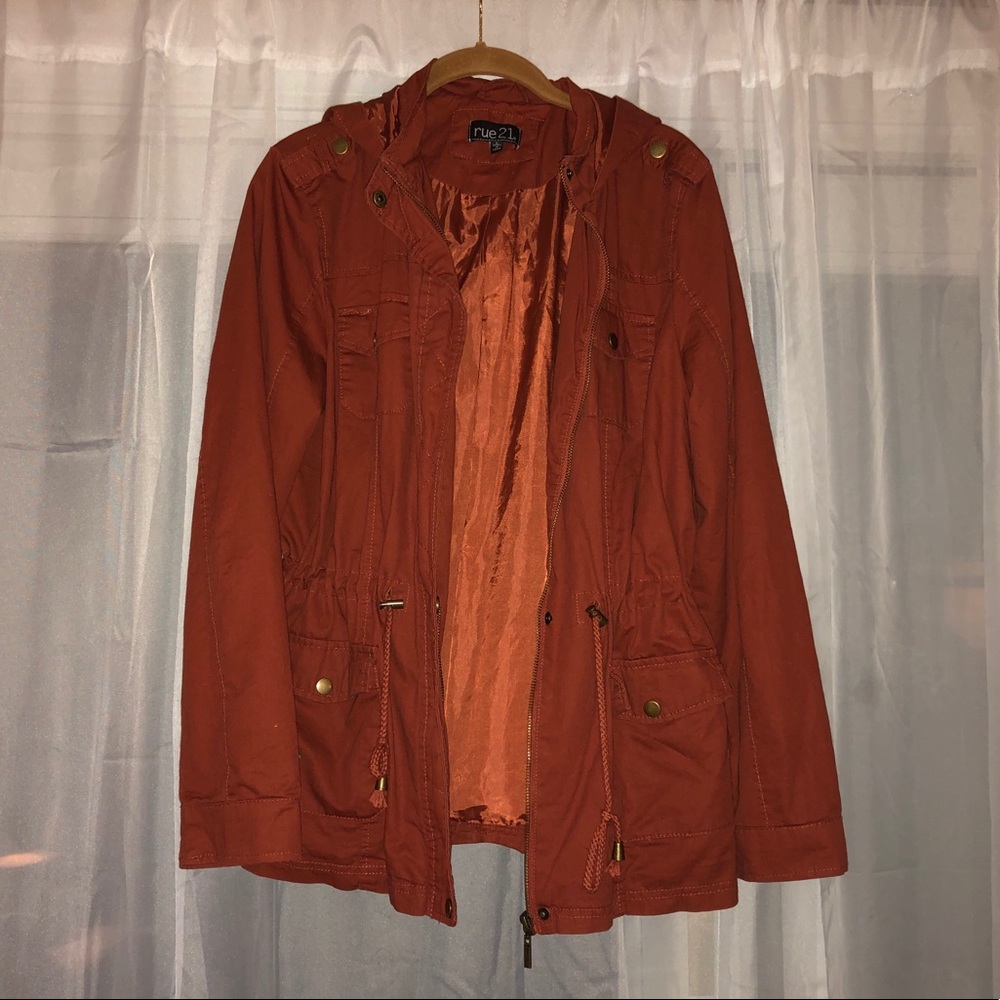 Hooded zipped fall jacket